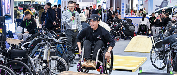 >助行移動(dòng)輔具展區(qū)