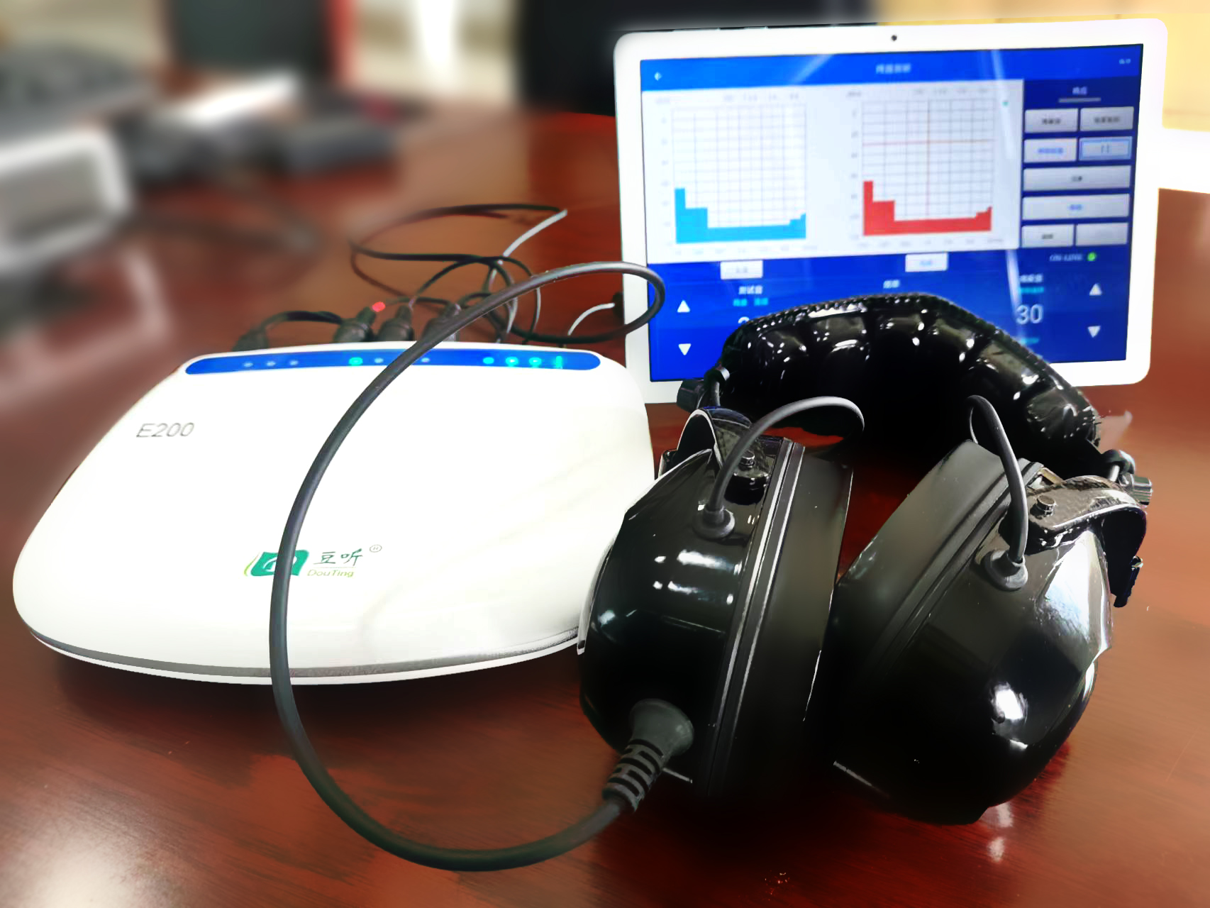 便攜式聽(tīng)力檢測(cè)儀E200