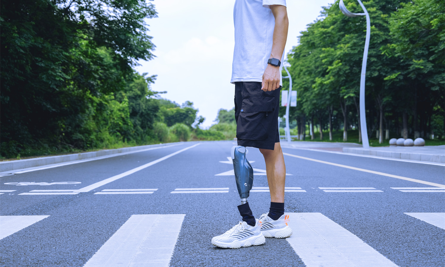 Zeanso Technology Intelligent Knee Joint - Zeanso · Jiguang